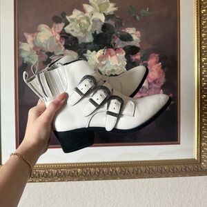 Steve Madden white ankle boots with silver buckles